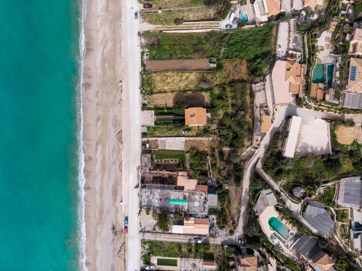 Thea Beachfront Suites In Lourdas Beach Lourdata  Exterior photo